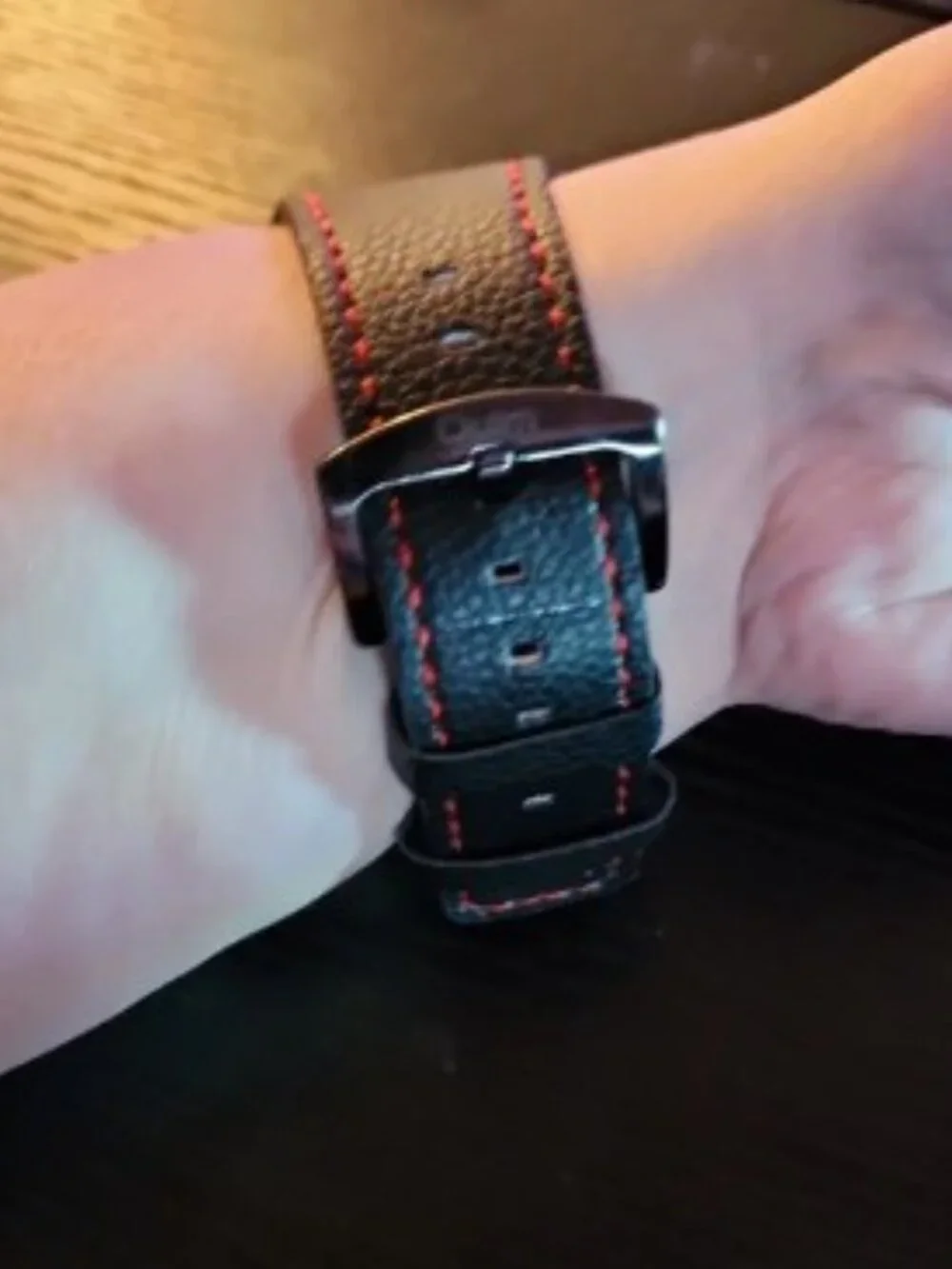 Oulm Red Multi-Dial Quartz Men's Watch